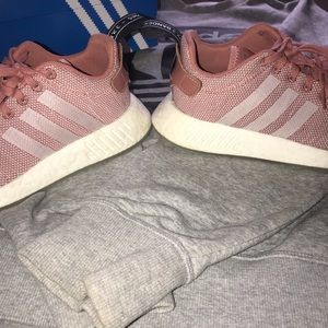 adidas nmd r2 ash pink